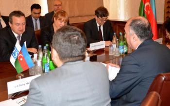 Tan2015-6-1_123647727_0